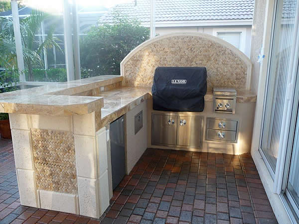Outdoor Kitchen